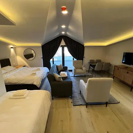 Jest Hotel